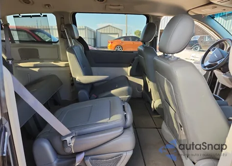 2008 Chrysler Town & Country Touring из США, поврежденный, VIN 2A8HR54PX8R776904